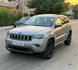 جیپ گراند شیرۆکی